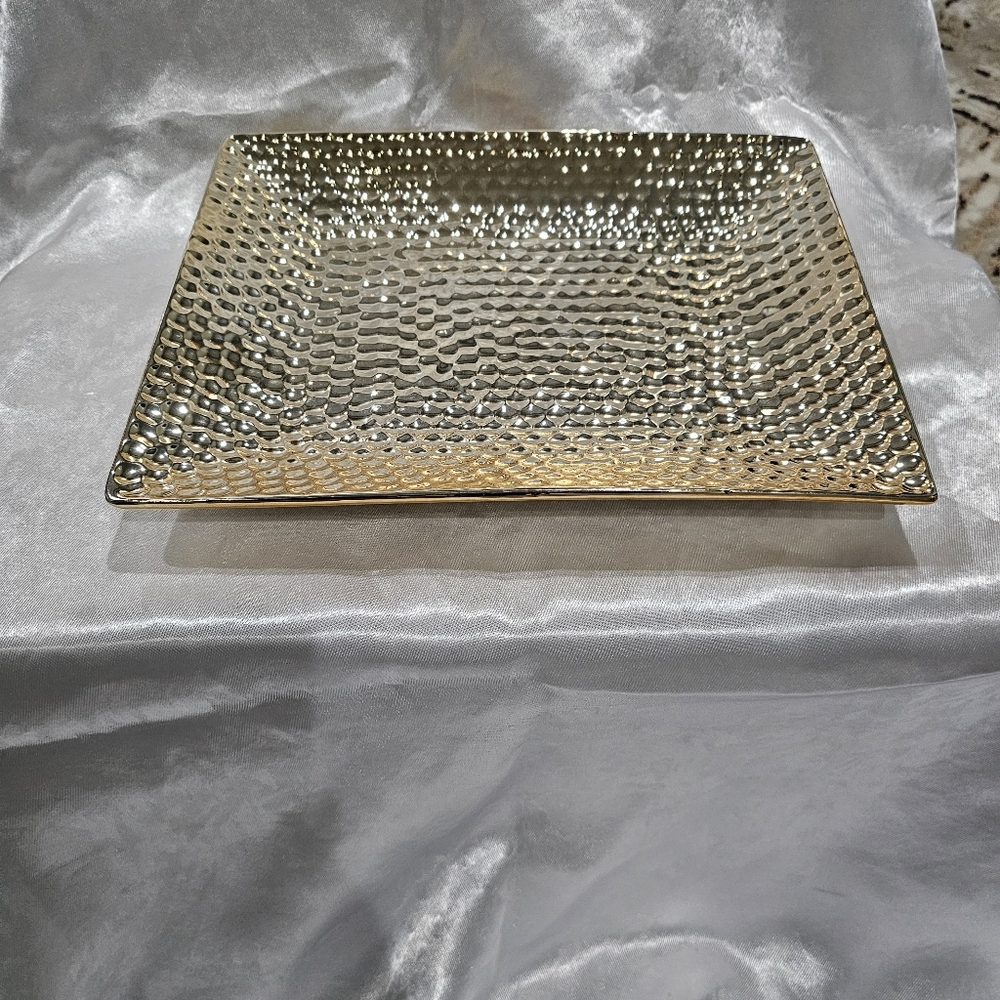 Elegant Gold Textured Tray